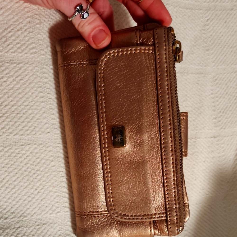 Fossil wallet